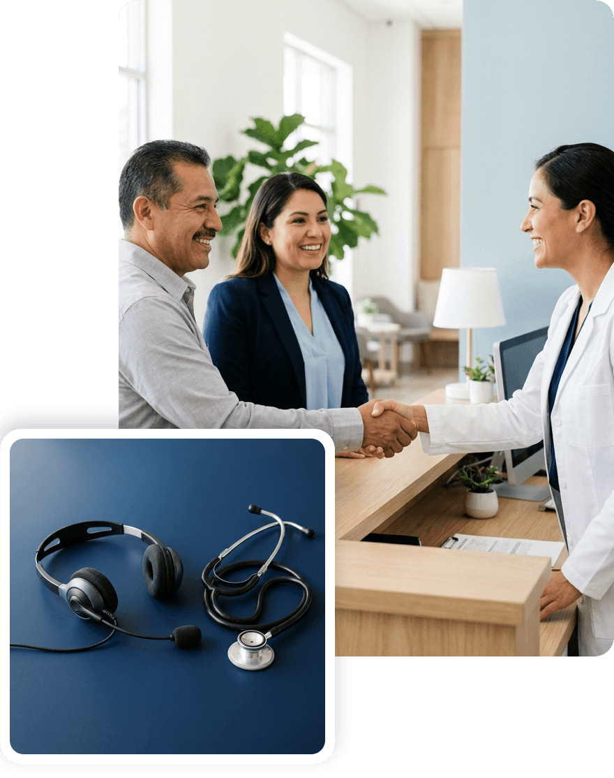 Un paciente y una intérprete profesional saludan a una médica en el mostrador de una clínica, junto a unos auriculares de intérprete y un estetoscopio
