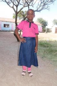 Ester, niña apadrinada en Tanzania
